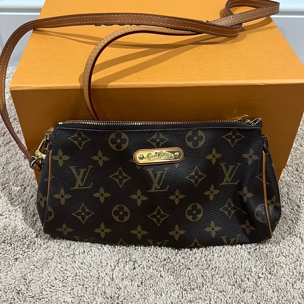 Louis Vuitton Eva